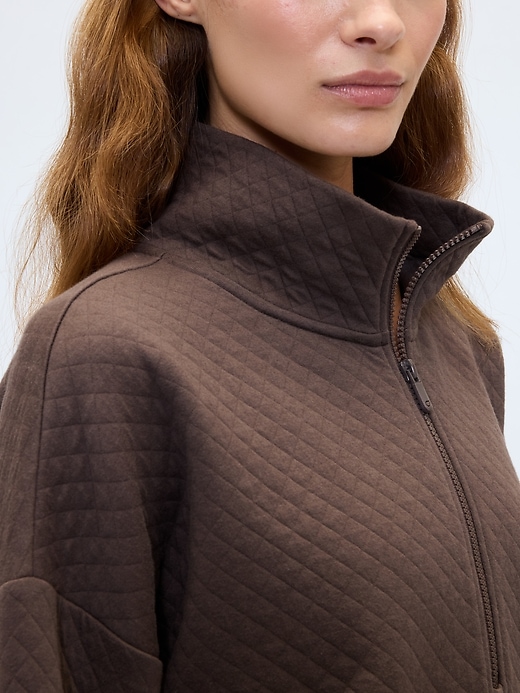 Image number 4 showing, GapFit Oversized Quilted Quarter-Zip Jacket