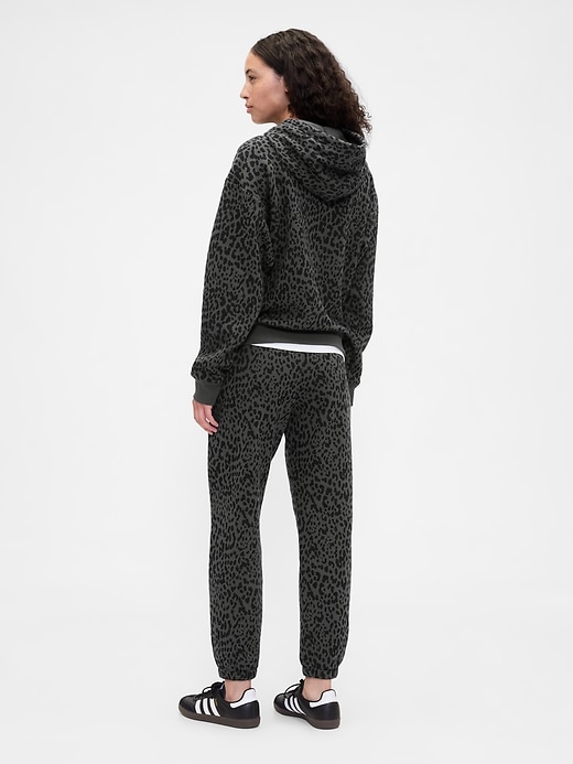 Image number 2 showing, Gap Logo Joggers