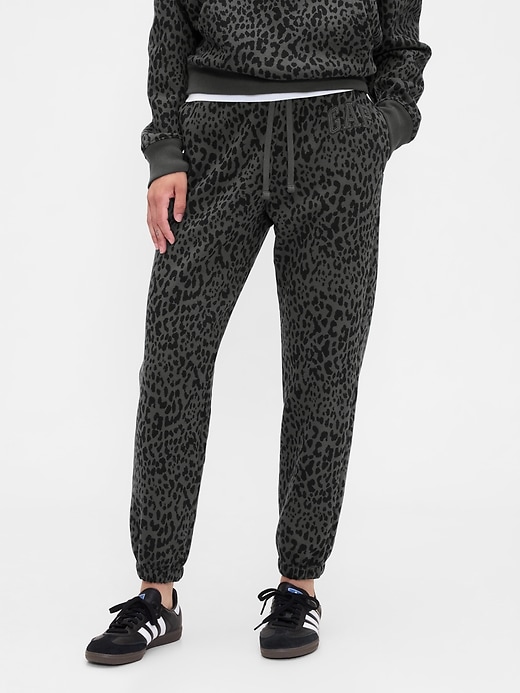 Image number 3 showing, Gap Logo Joggers