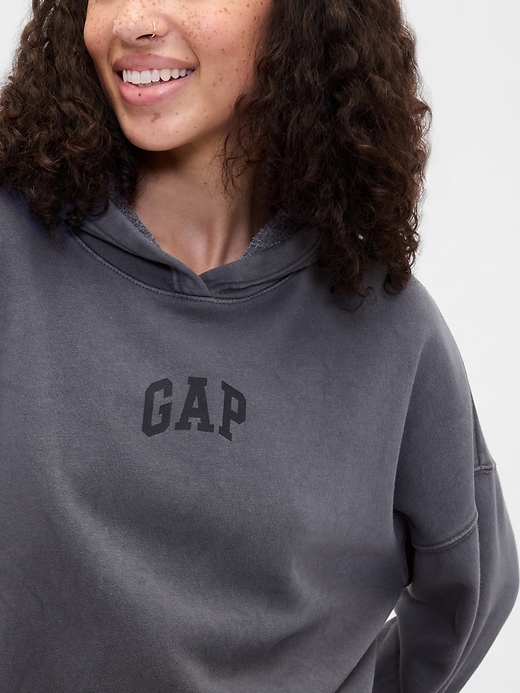 Image number 4 showing, Relaxed Gap Mini-Logo Cropped Hoodie
