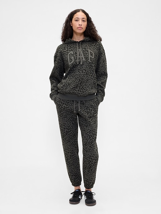 Image number 3 showing, Gap Logo Hoodie