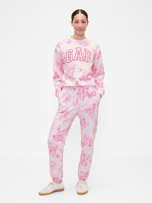 Image number 3 showing, Gap Logo Sweatshirt