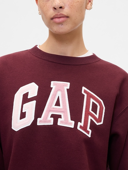 Image number 4 showing, Gap Logo Sweatshirt