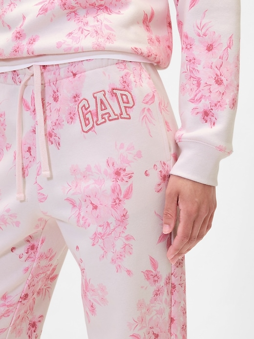 Image number 4 showing, Gap Logo Joggers