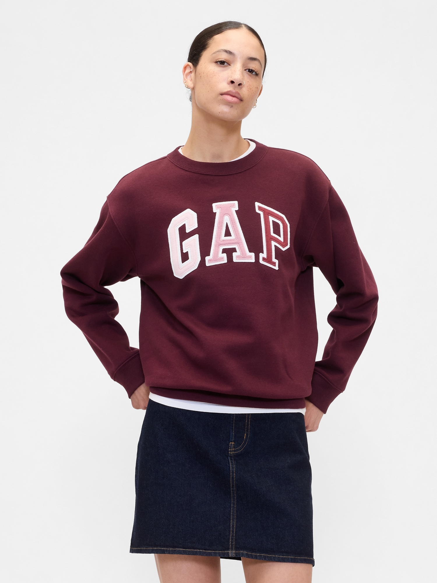 Gap Logo Sweatshirt - Red