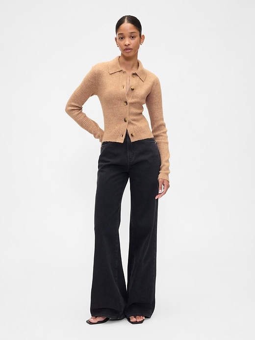 Image number 3 showing, Fitted Cropped Collared Cardigan