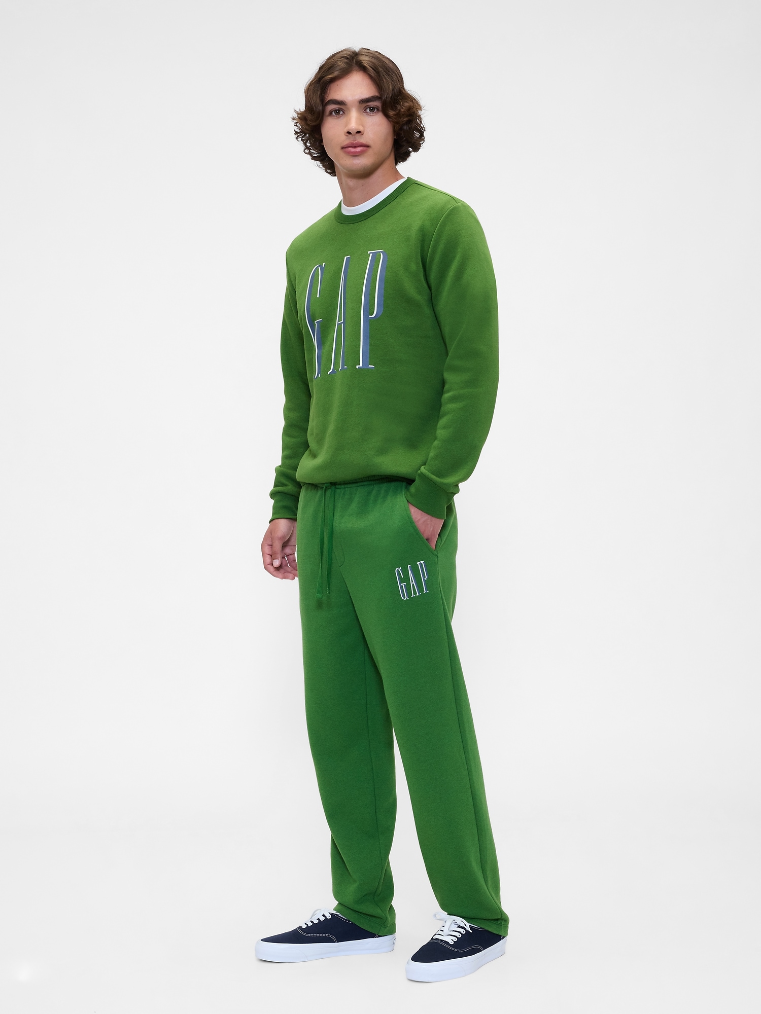 Gap Logo Straight-Leg Sweatpants - Saratoga Green