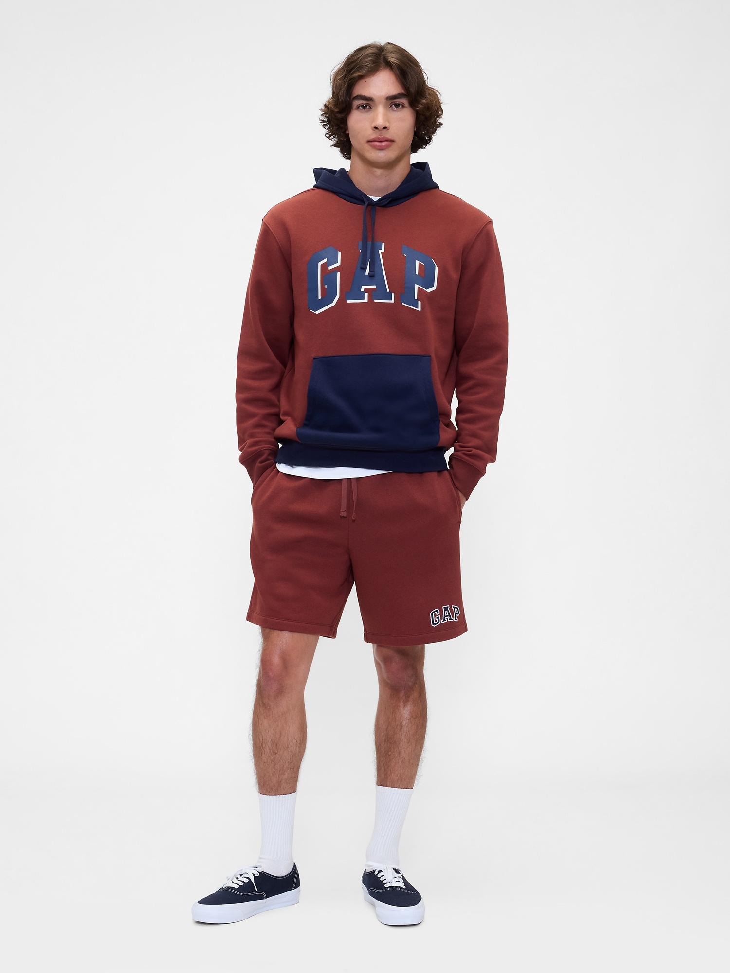 Gap Logo Shorts - Brown