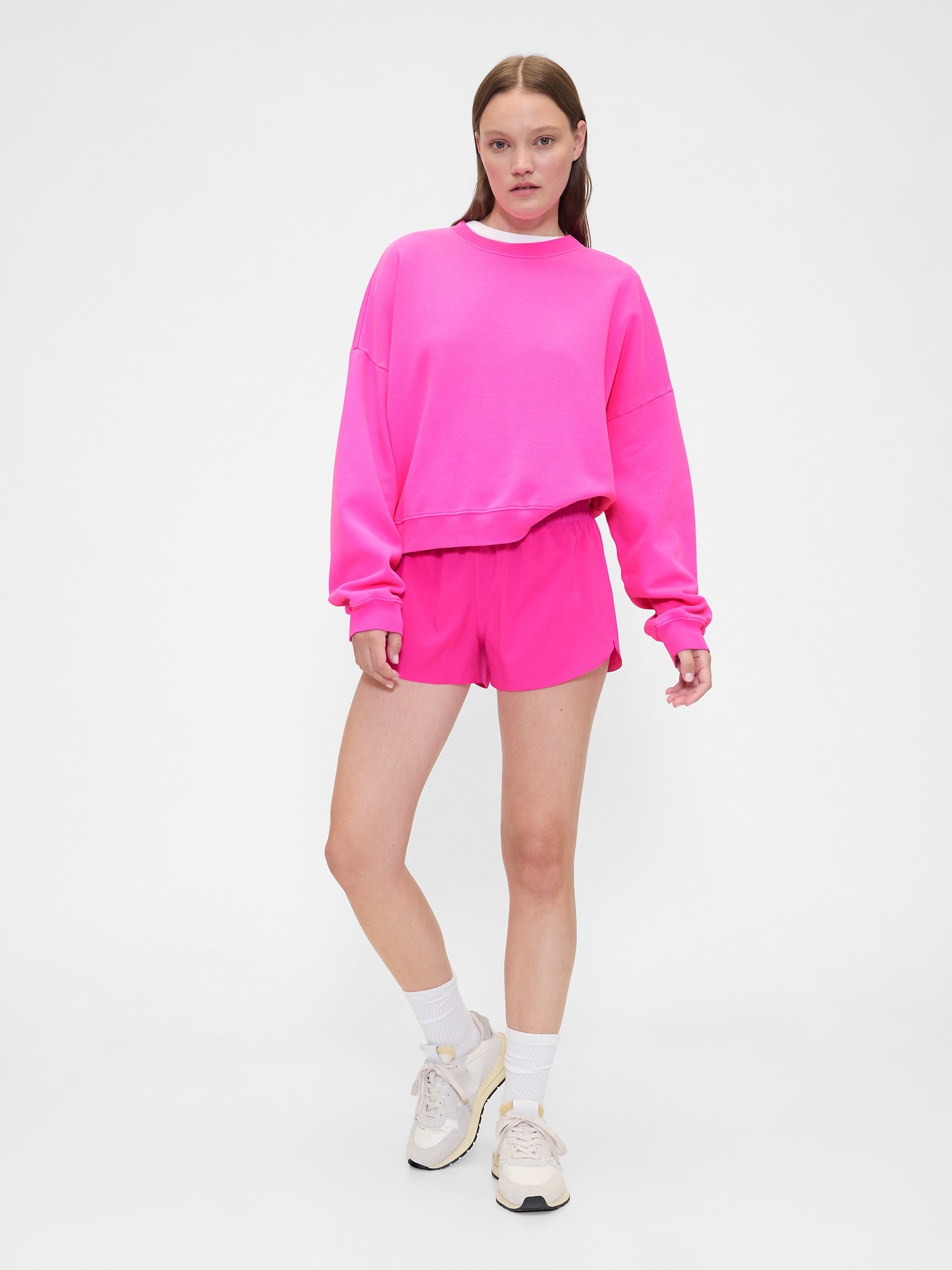 GapFit 3" Mid Rise Runaround Shorts - Pink