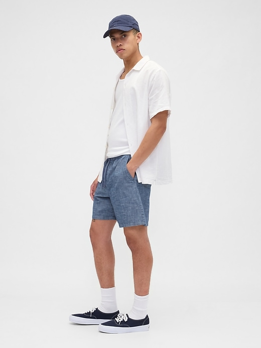 Image number 4 showing, 7" Essential Easy Shorts