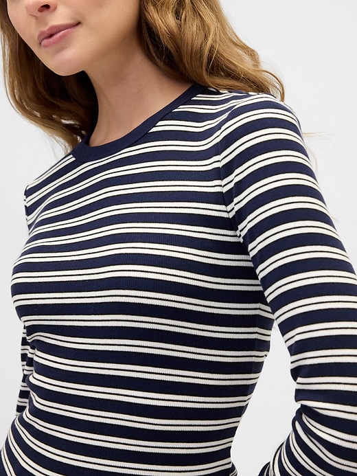 Image number 4 showing, Essential Ribbed Crewneck T-Shirt