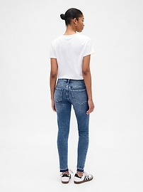 Mid Rise Universal Legging Jeans