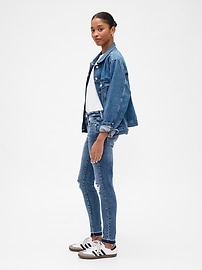 Mid Rise Universal Legging Jeans