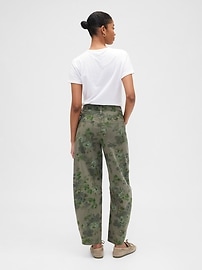 High Rise Print Barrel Jeans