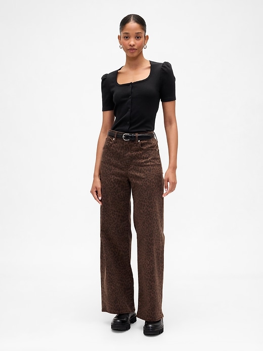 Image number 3 showing, Ribbed Scoopneck Puff Sleeve Top