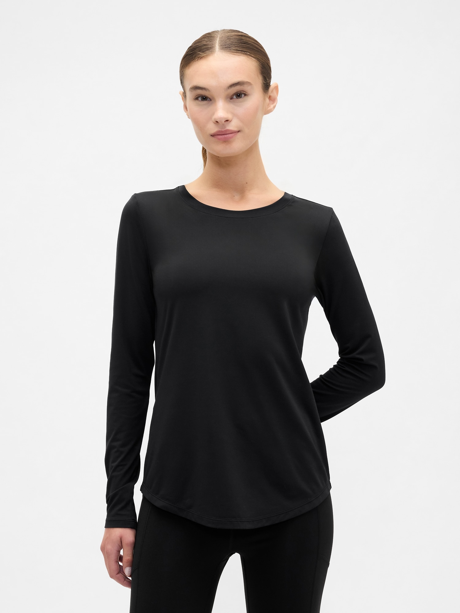 GapFit Brushed Jersey Curved-Hem T-Shirt - Black