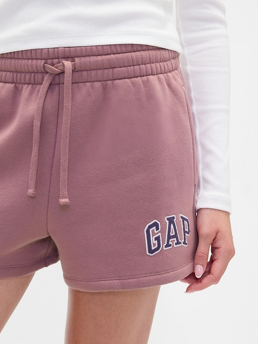 Image number 4 showing, Gap Logo Shorts