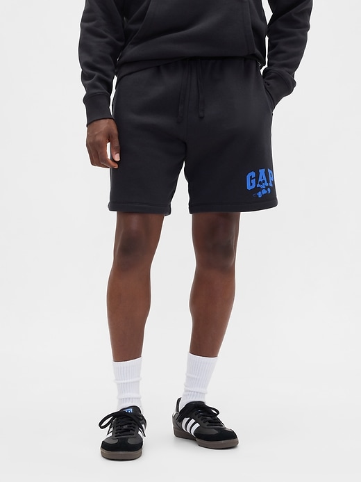 Image number 3 showing, Gap &#215 Disney Logo Shorts