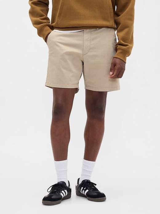 Image number 3 showing, 7" Essential Khaki Shorts