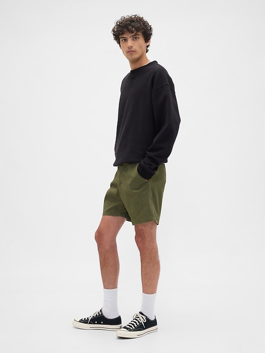 Image number 4 showing, 7" Essential Khaki Shorts