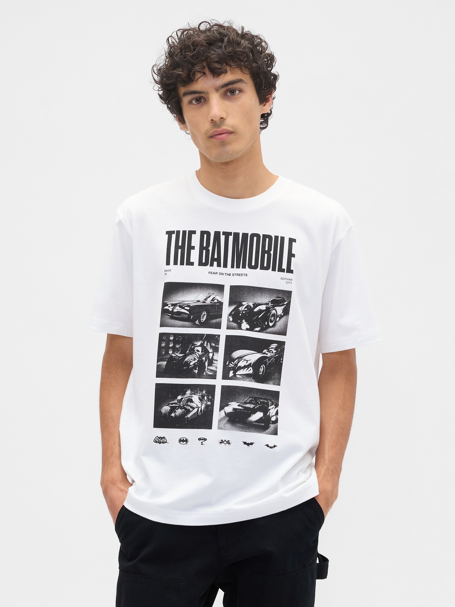 WB™ Batman Everyday Soft Relaxed Graphic T-Shirt - White