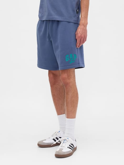 Image number 3 showing, Gap &#215 Disney Logo Shorts
