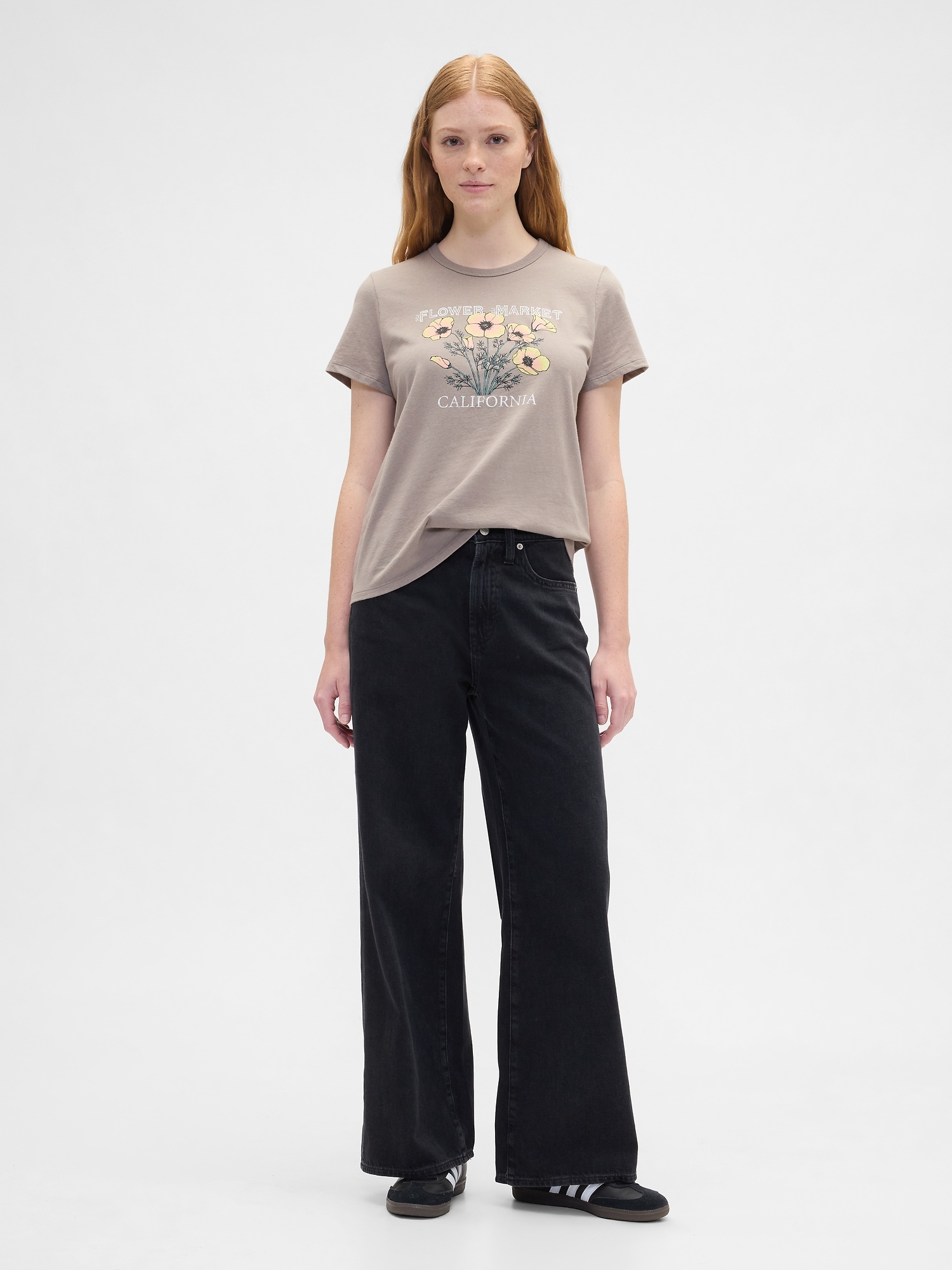 Gap Factory Favorite Graphic T-shirt In Neutral