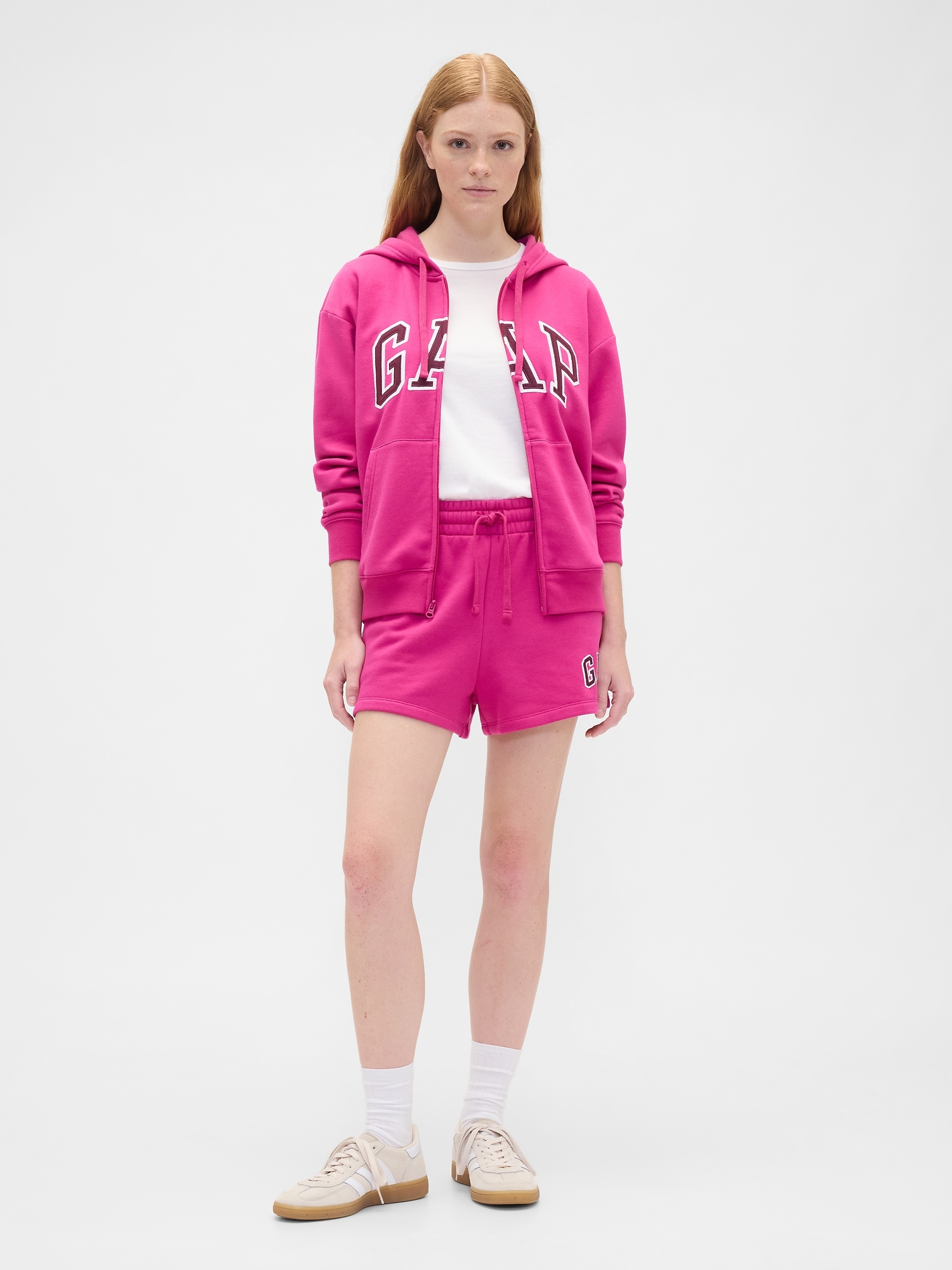 Gap Logo Shorts - Pink