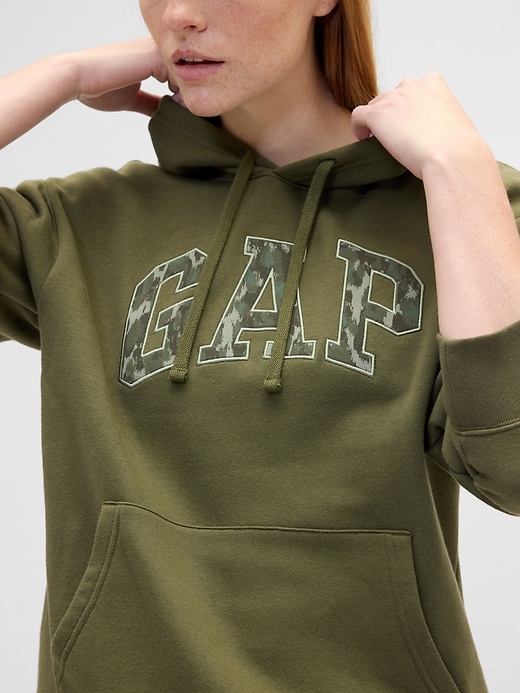 Image number 4 showing, Relaxed Gap Logo Hoodie
