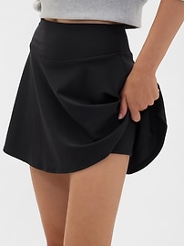 GapFit Studio Skort