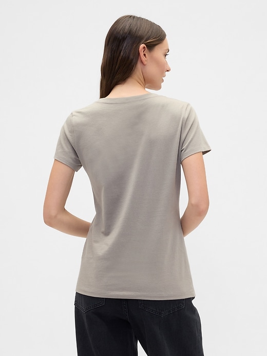 Image number 2 showing, Gap Logo T-Shirt
