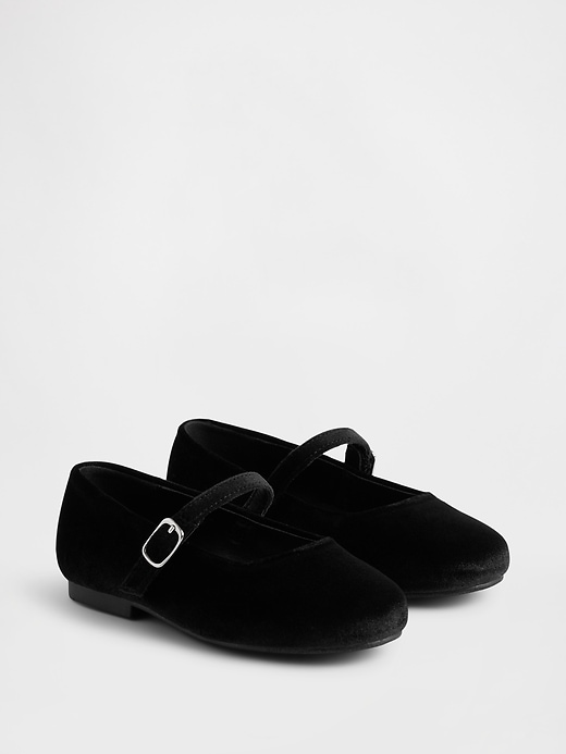 Image number 2 showing, Toddler Buckle Shoe