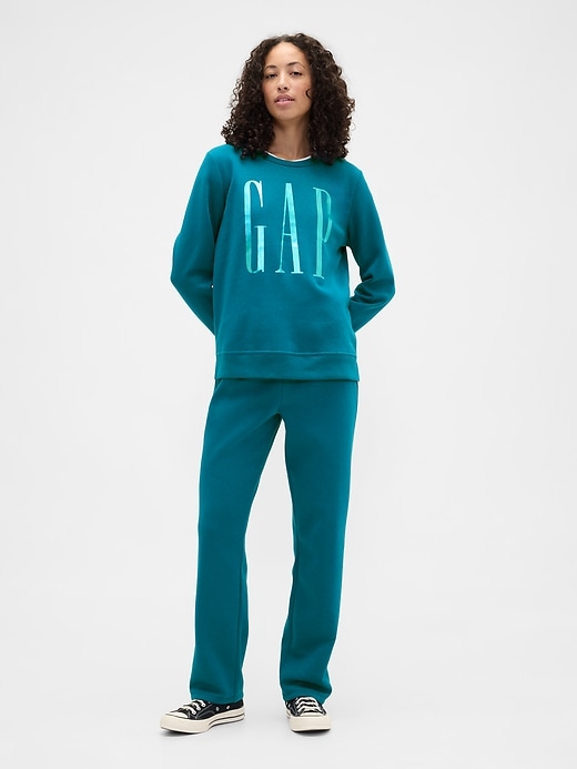 Image number 3 showing, Relaxed Gap Logo Sweatshirt