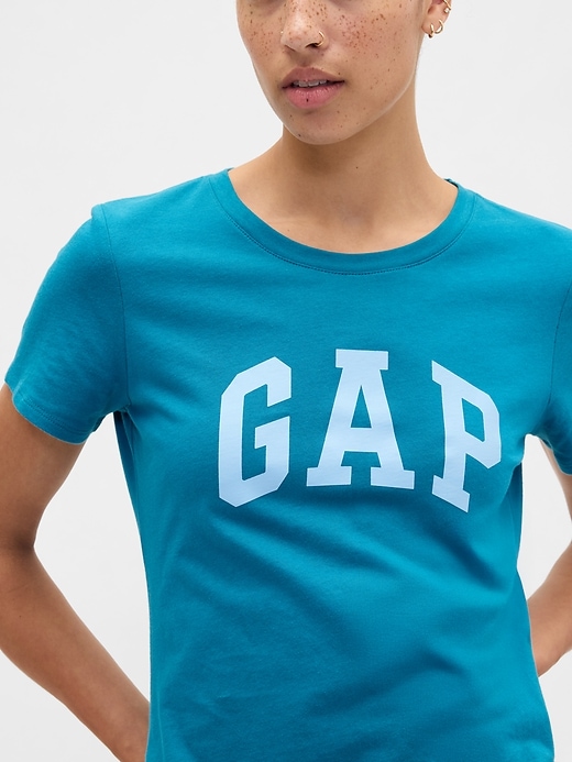 Image number 4 showing, Gap Logo T-Shirt