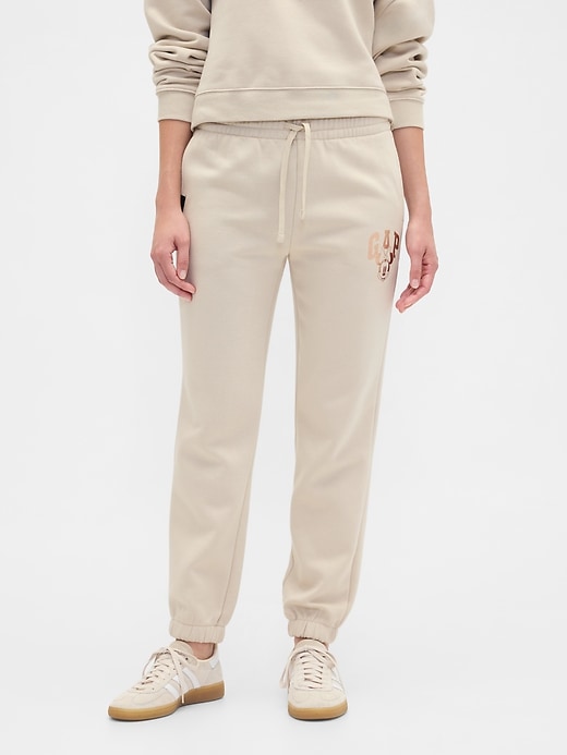 Image number 3 showing, Gap &#215 Disney Minnie Mouse Logo Joggers