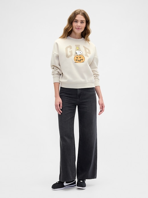 Peanuts Oversized Gap Logo Sweatshirt