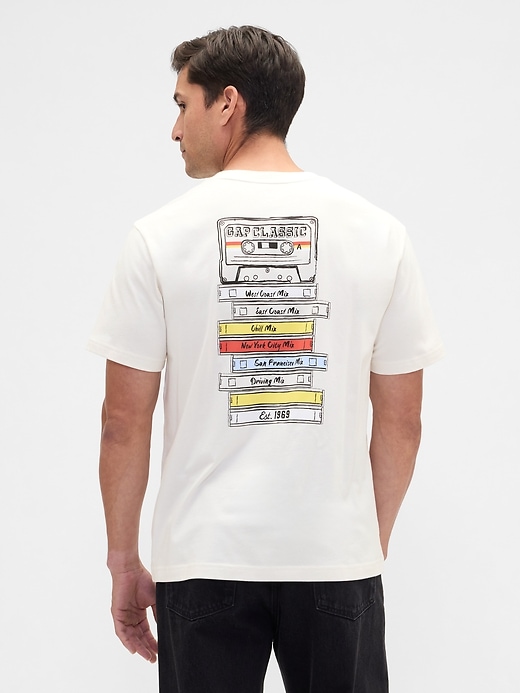 Image number 2 showing, Everyday Soft Relaxed Graphic T-Shirt