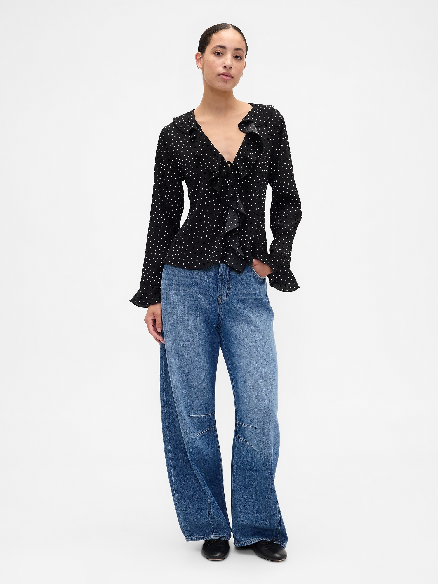 Gap Factory Ruffle V-neck Top In Black