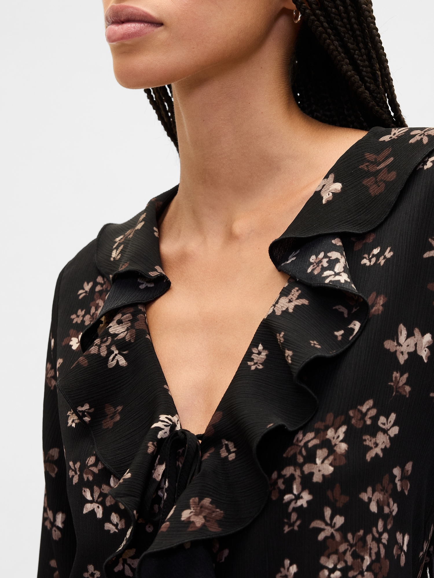 Gap Factory Ruffle V-neck Top In Black