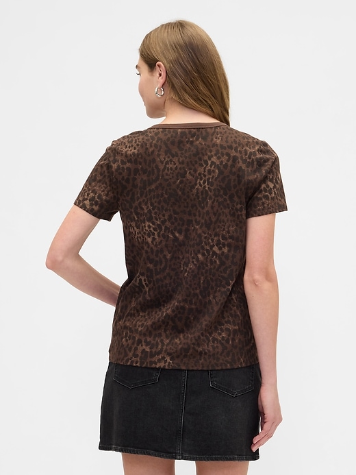 Image number 2 showing, Favorite Print V-Neck T-Shirt