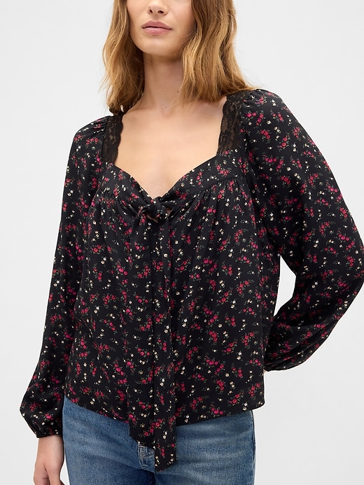 Image number 4 showing, Oversized Lace-Trim Top