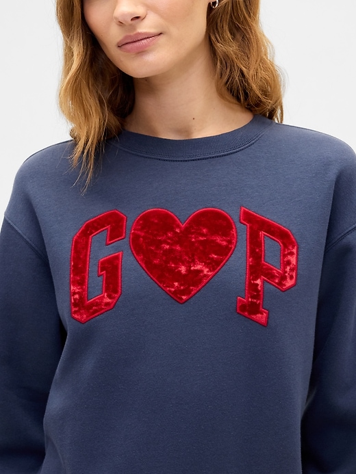 Image number 4 showing, Gap Logo Sweatshirt
