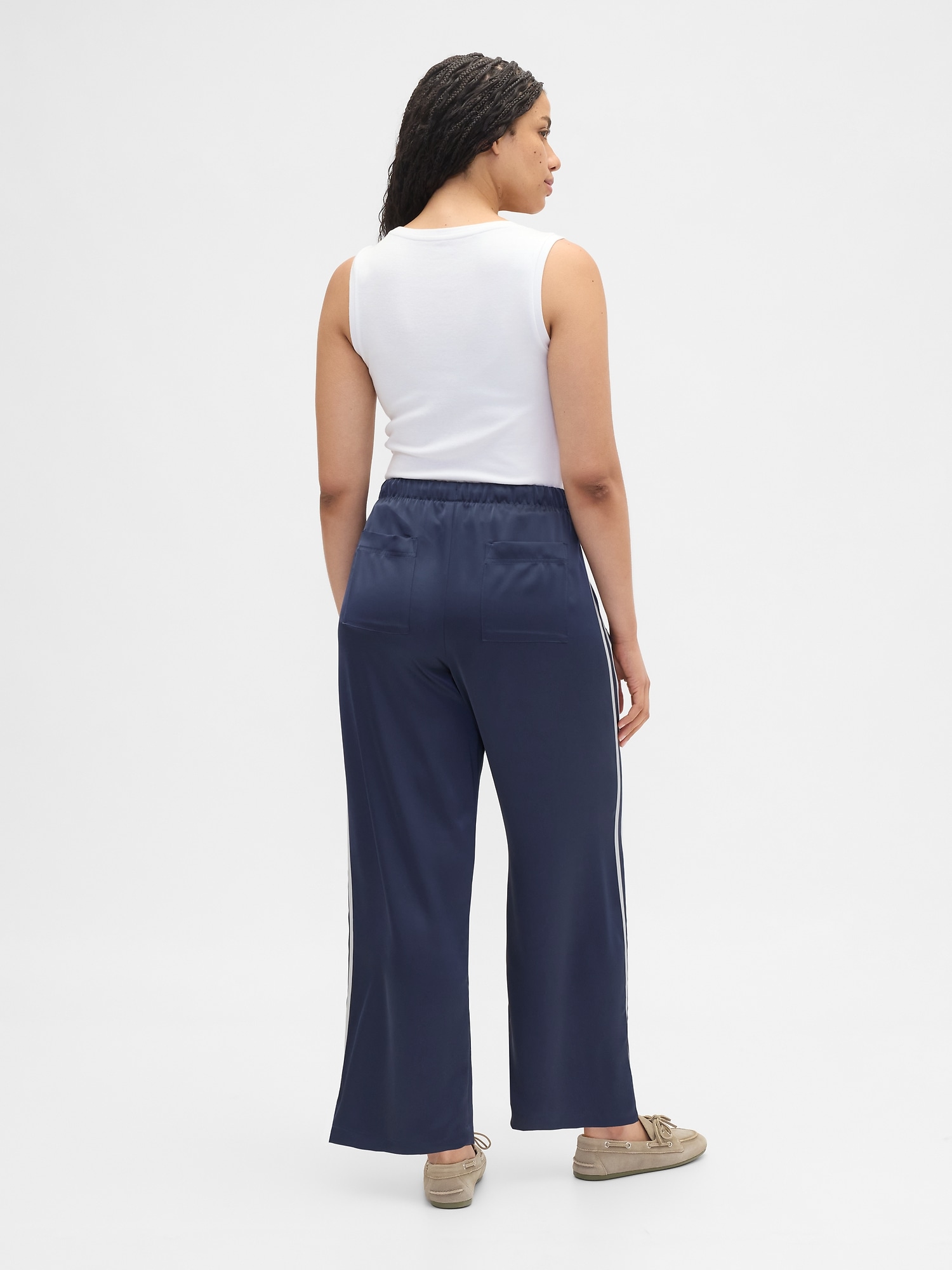 Relaxed Satin Straight-Leg Crop Pants | Gap Factory