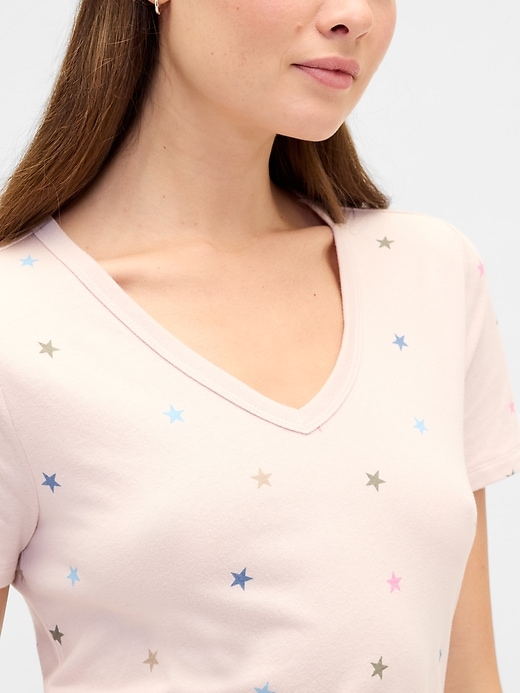 Image number 4 showing, Favorite Print V-Neck T-Shirt