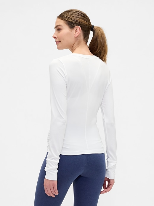 Image number 2 showing, GapFit Brushed Jersey Ruched T-Shirt