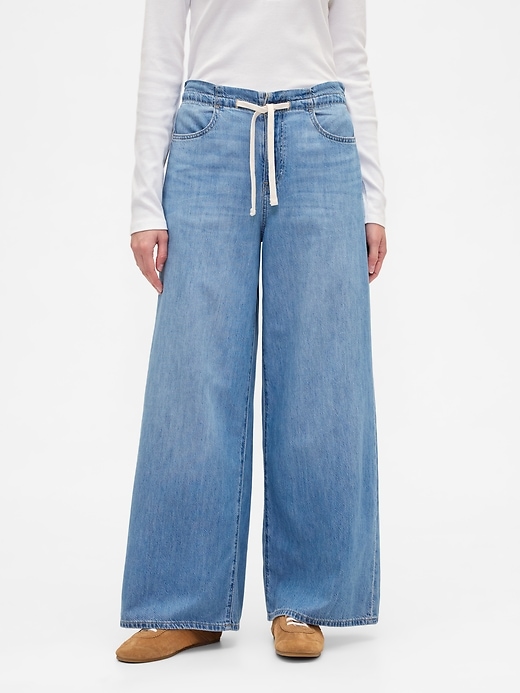 Image number 2 showing, Mid Rise Pull-On SuperLight Baggy Jeans