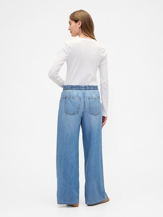Image number 4 showing, Mid Rise Pull-On SuperLight Baggy Jeans