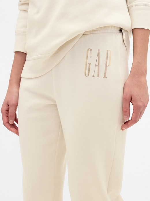 Image number 4 showing, Gap Logo Pull-On Slim Sweatpants