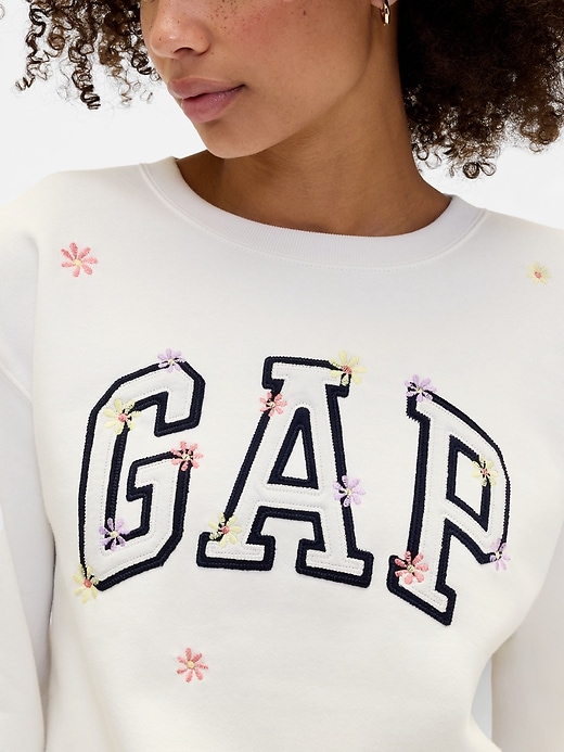 Image number 4 showing, Gap Logo Sweatshirt
