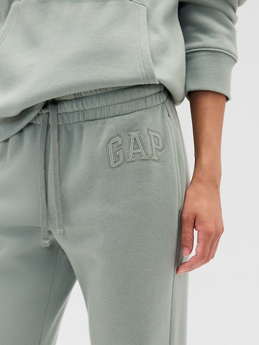 Image number 4 showing, Gap Logo Straight Sweatpants